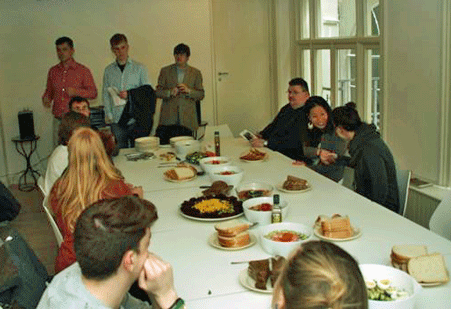 Lunch op Handboogstraat 4