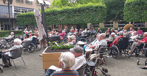 Kwintessens treedt op in het Flevohuis