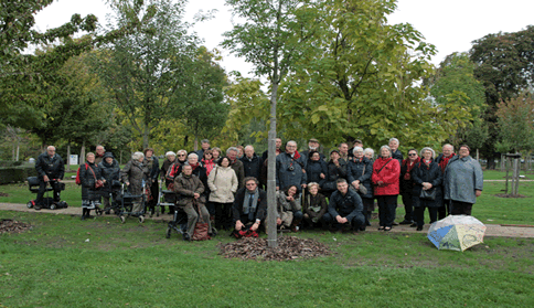 Het reisgezelschap in het Lutherbos